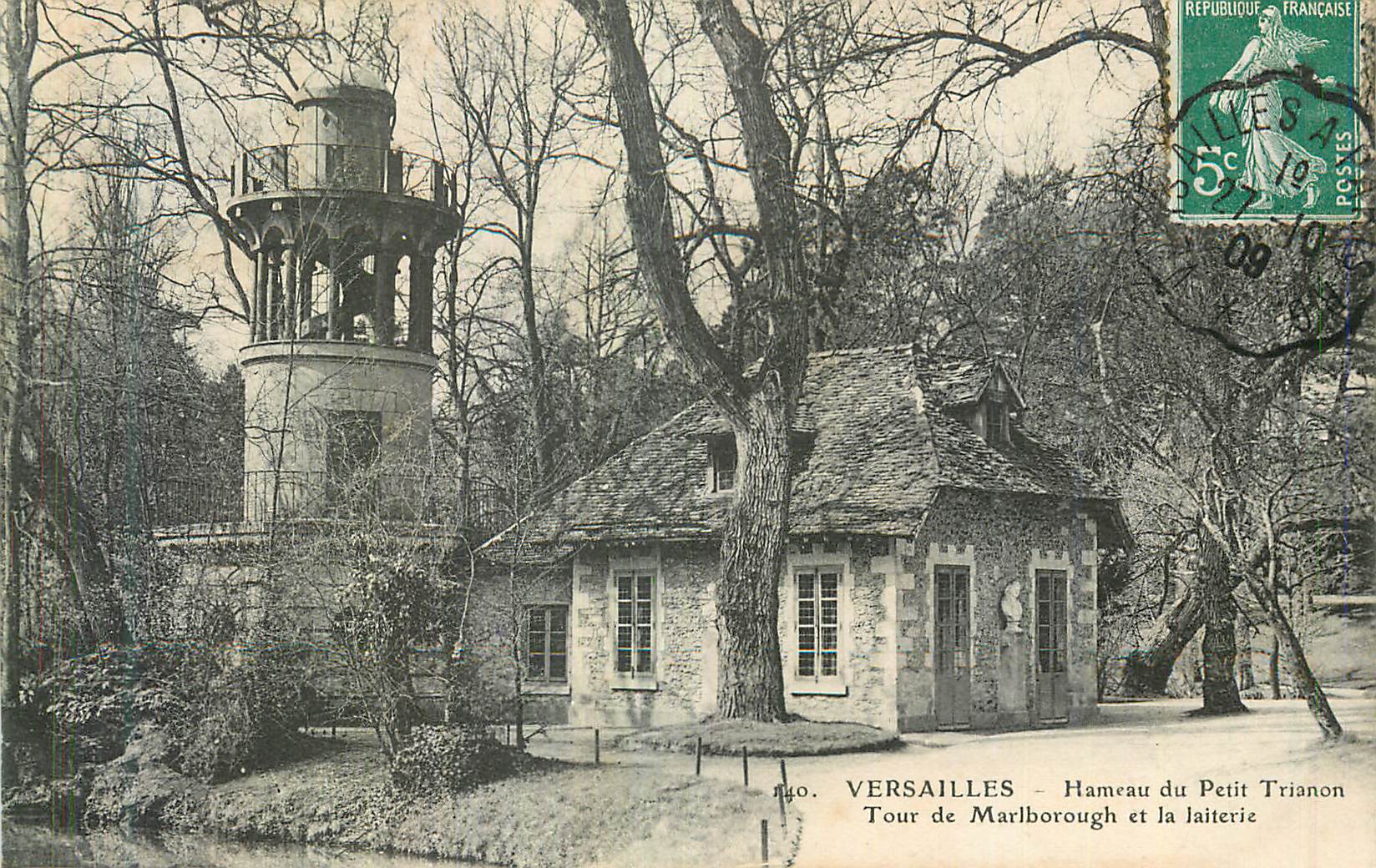 Versailles - Hameau du Petit Trianon, Tour de Marlborough et la laiterie
