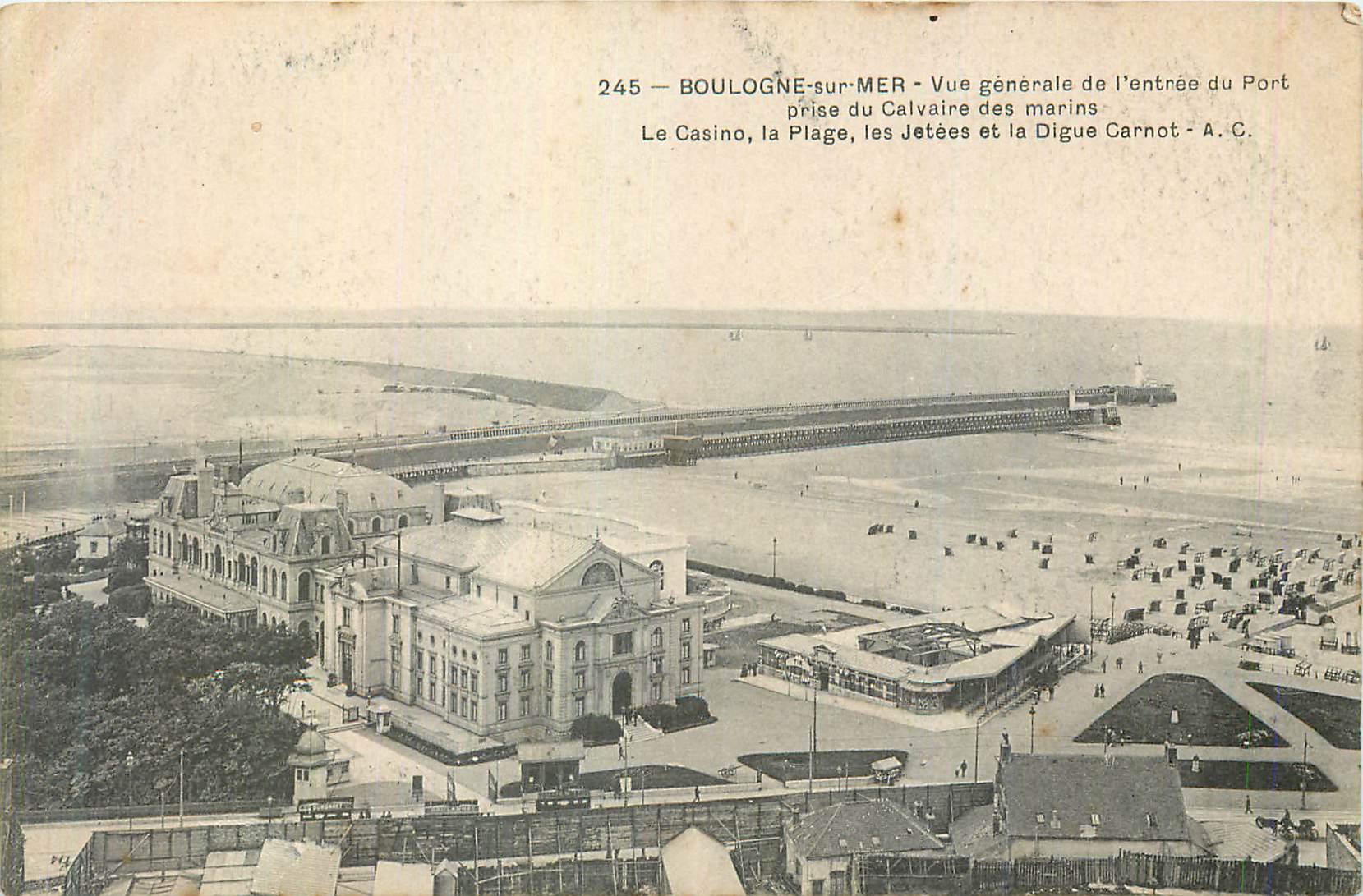 Boulogne-sur-Mer — Vue générale de l'entrée du Port prise du Calvaire des marins — A.C. n°245