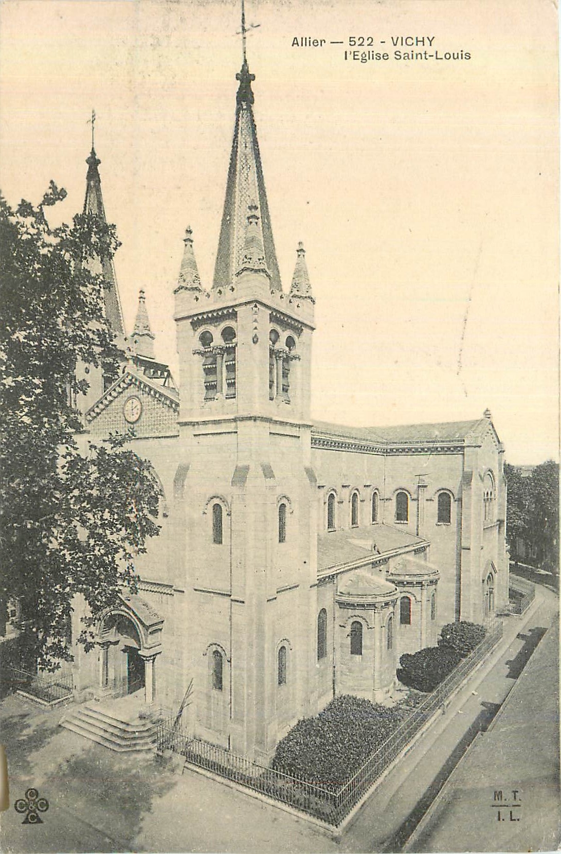 CPA Vichy L'Eglise Saint Louis