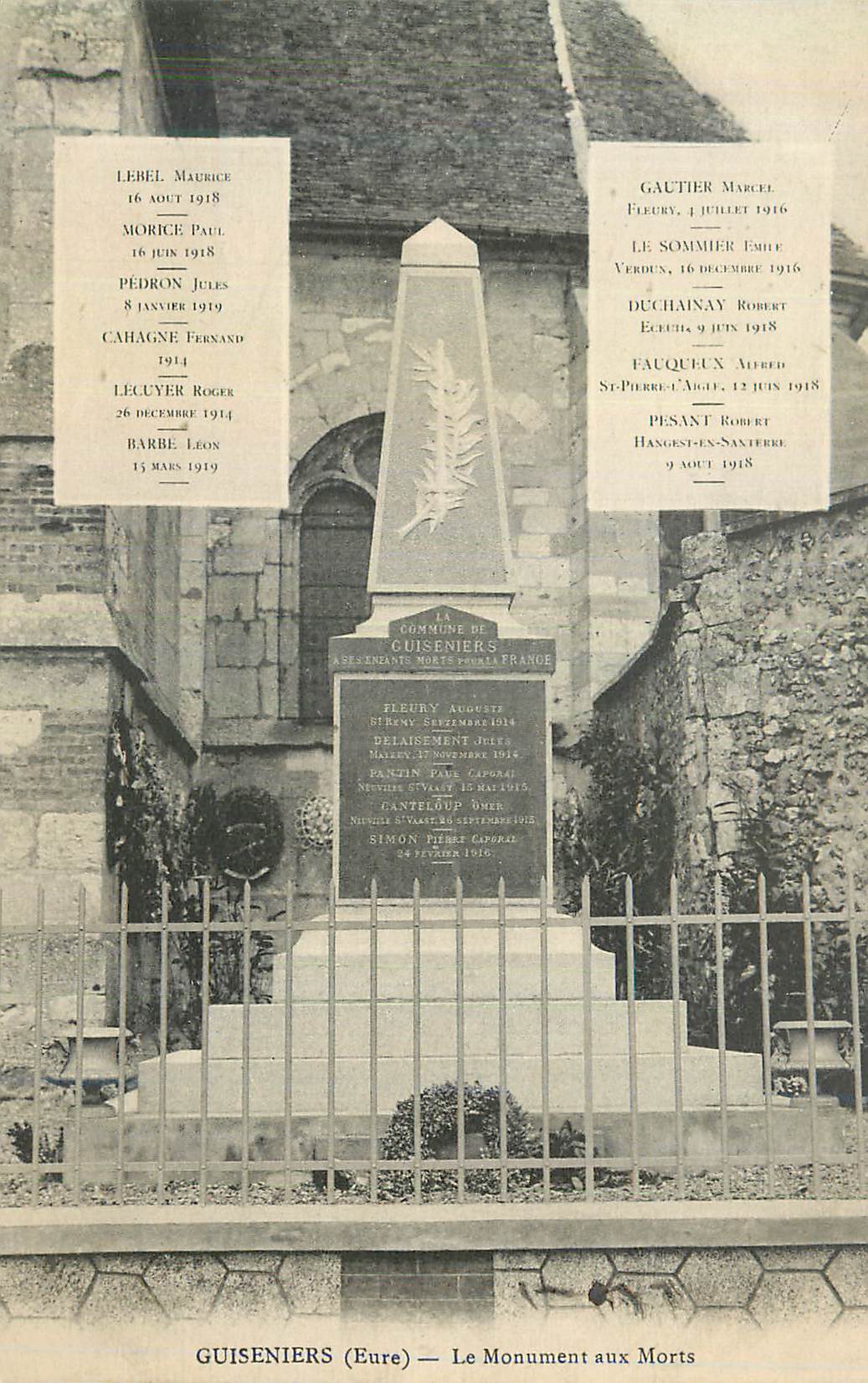 CPA Guiseniers (Eure) Le Monument aux Morts