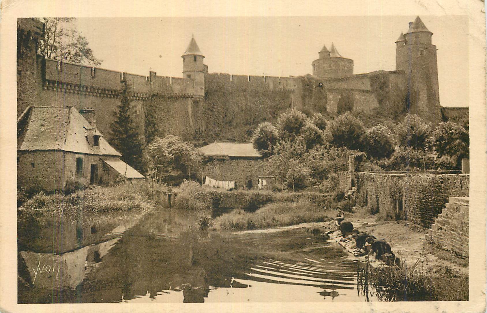 Fougères — Tours du Guet, de Mélusine et du Gobelin — Les Éditions d'Art Yvon