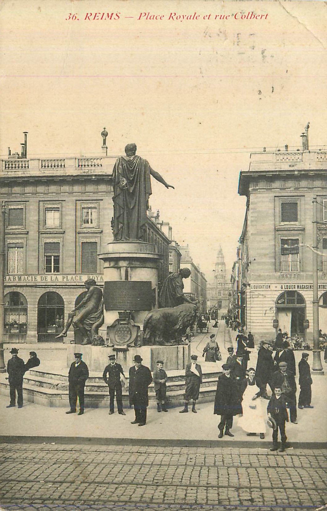 CPA Reims Place Royale et Rue Colbert