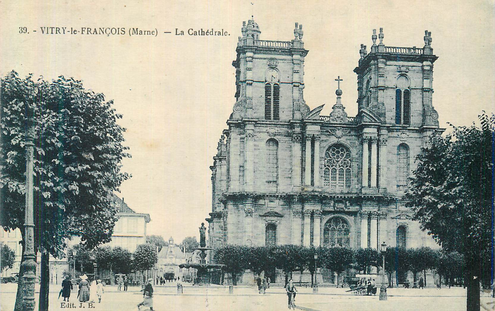 CPA Vitry le Francois (Marne) La Cathedrale