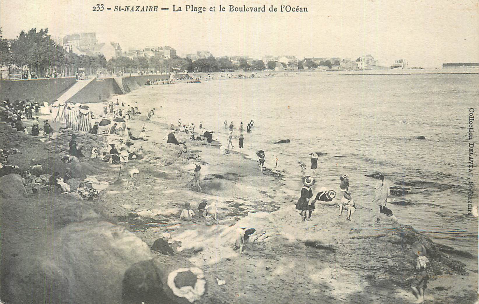 CPA St Nazaire La Plage et le Boulevard de l'Ocean