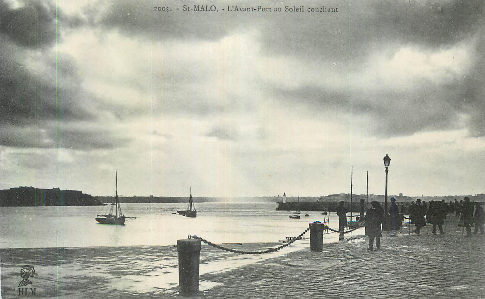 St-Malo - L'Avant-Port au Soleil couchant — H. Le Matillon, éditeur à St-Malo, n° 2005