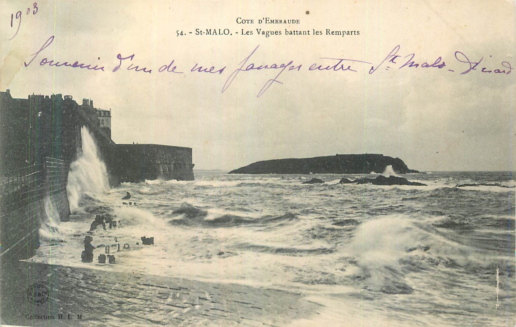 St-Malo - Wellen, die sich gegen die Mauern schlagen — Küste von Émbrave — Sammlung H. L. M.