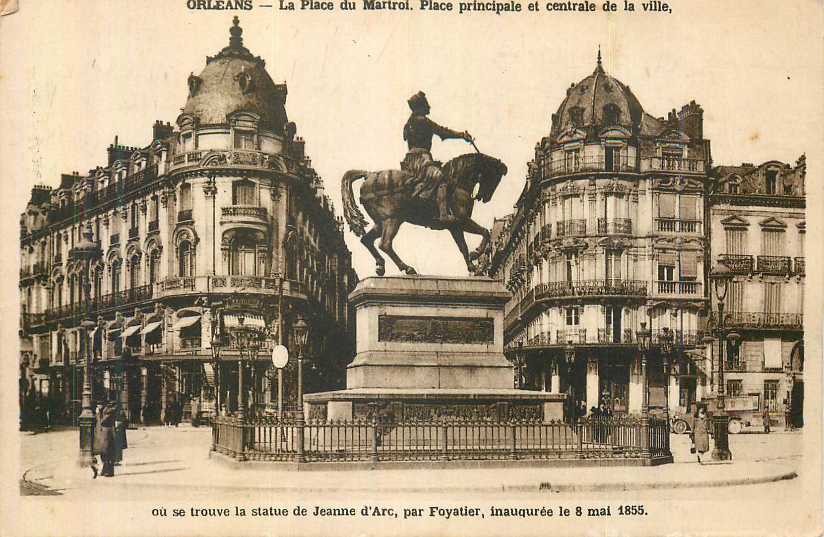 CPA Orleans La Place du Mortroi Place Principale et Centrale de la Ville
