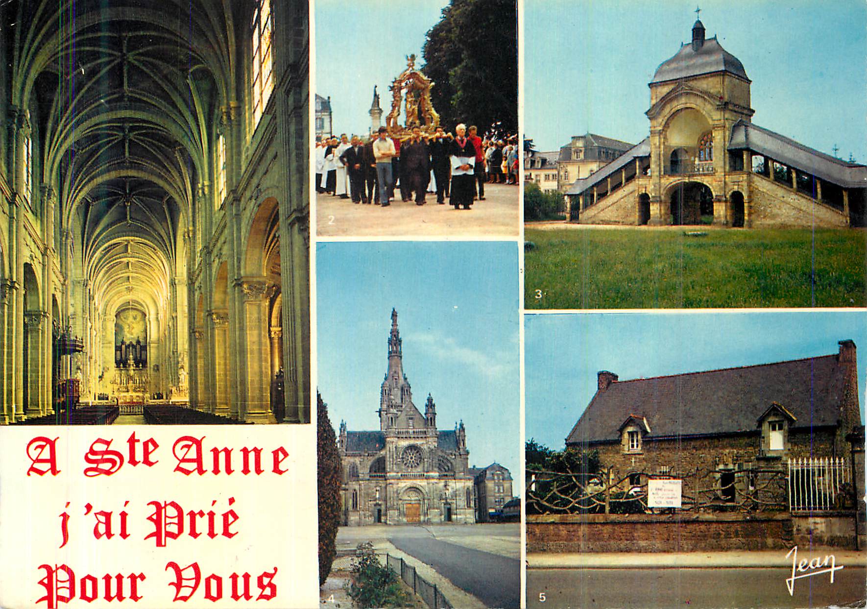 CPA Sainte Anne d'Auray La Bretagne Interieur de la Basilique Statue de Sainte Anne La Scala Sancta La Basilique La Mais