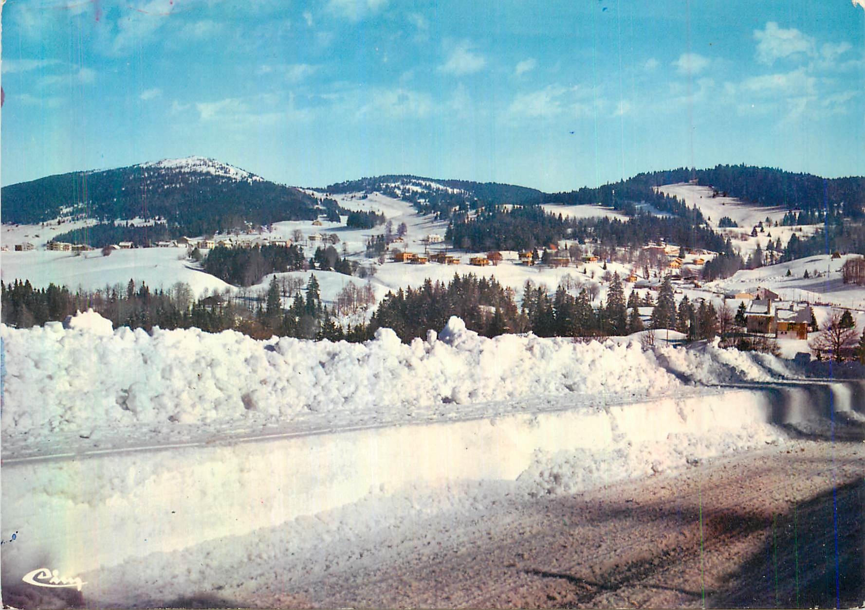 CPM les Rousses (Jura) Alt 1170m Vue Panoramique sur les Cressonieres