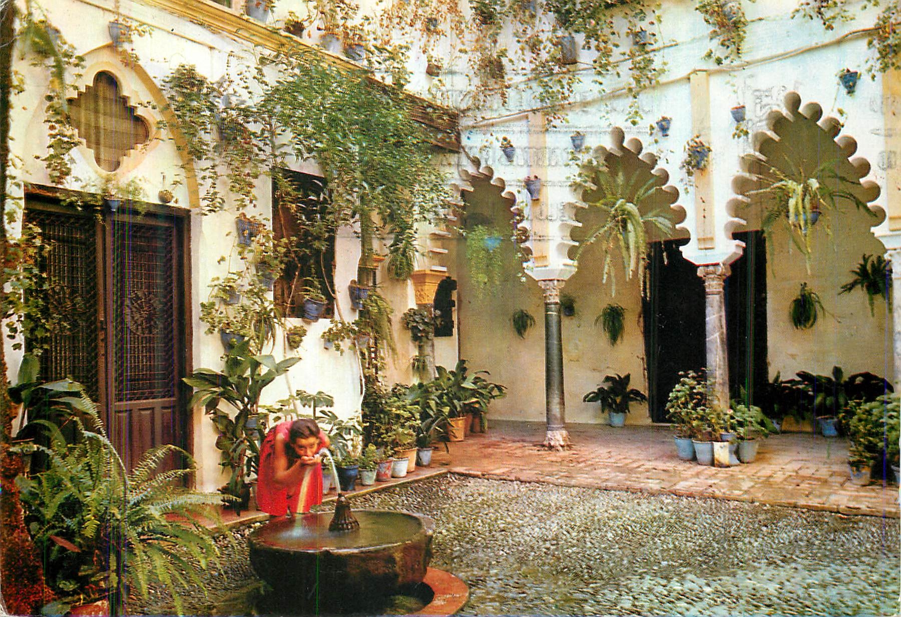 CPM Espana Es Diferente Patio Andaluz