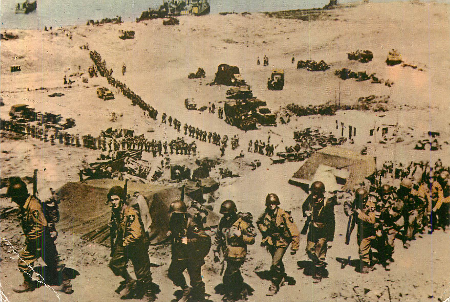 CPM Debarquement en Normandie Arrivee des Renforts Allies en Normandie Militaria