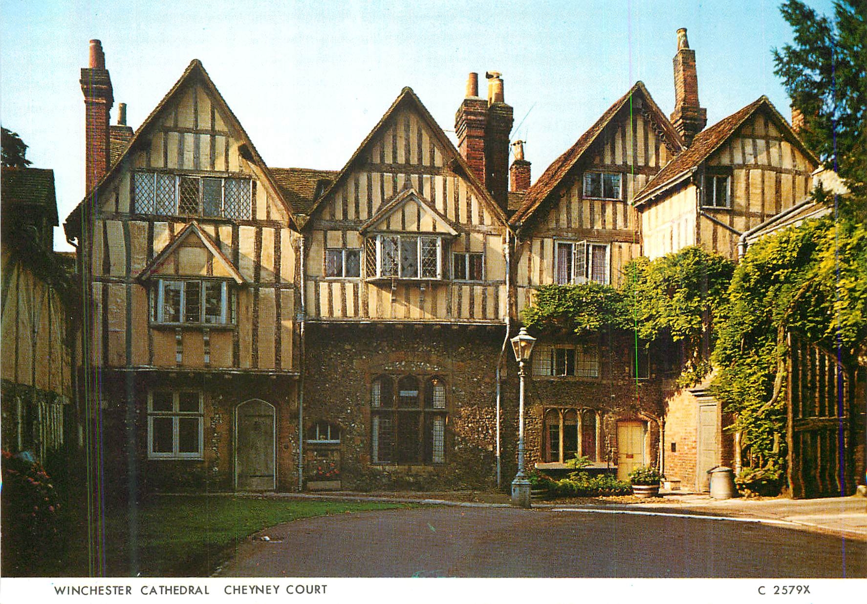CPM Winchester Cathedral Cheyney Court