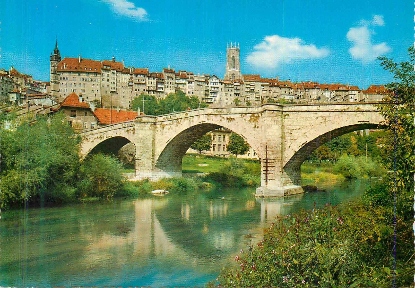 CPM Fribourg Vue Partielle avec Pont Romain