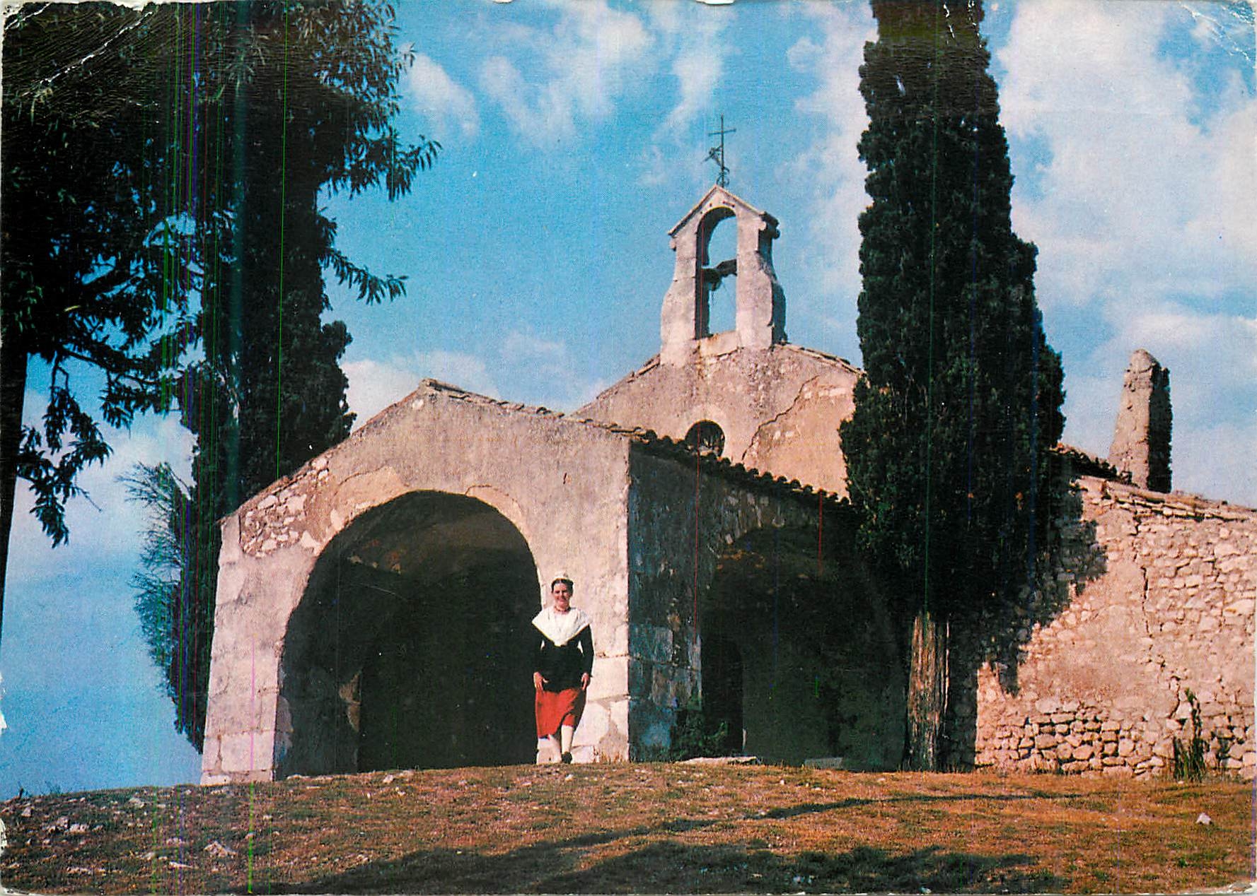 CPM les Belles Images de Provence Eygalieres Mireille a la Chapelle Saint Sixte