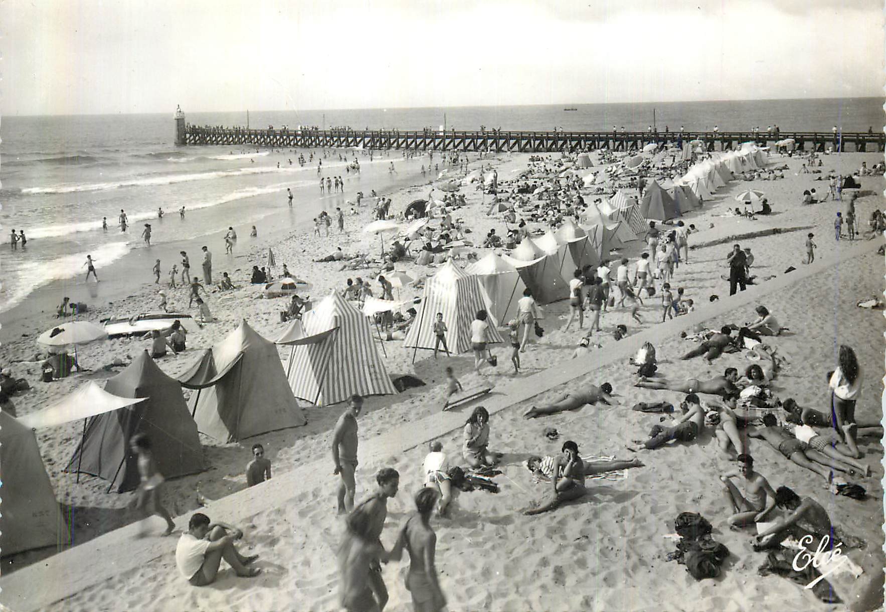 CPM Capbreton (Landes) la Plage et la Jetee