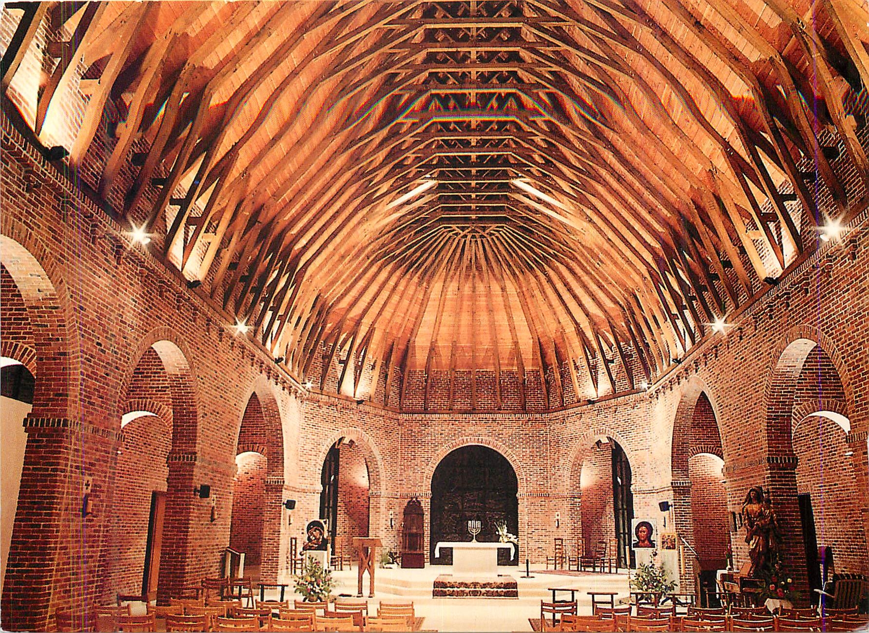 Église Marie Arche d'Alliance — Nouan-le-Fuzelier (Loir-et-Cher) — Éditions du Lion de Juda