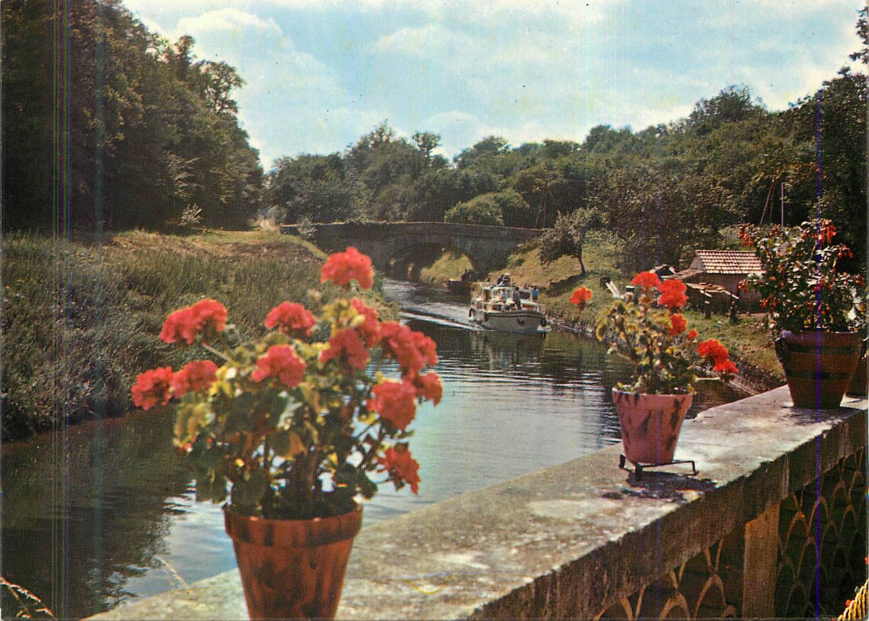 CPM les Bords du Canal du Nivernais