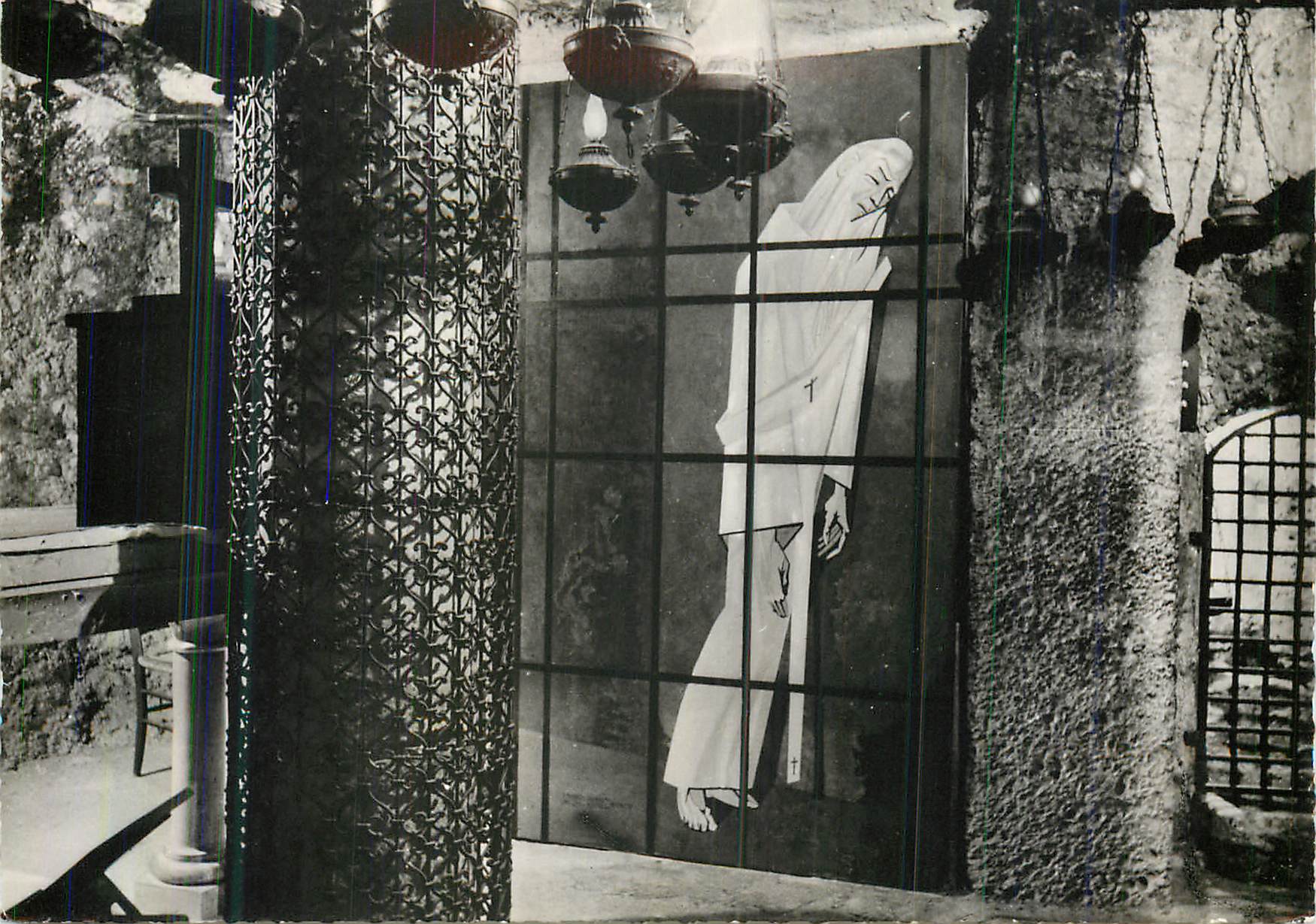 CPM Lyon Hopital de Saint Pothin Crypte Cachot