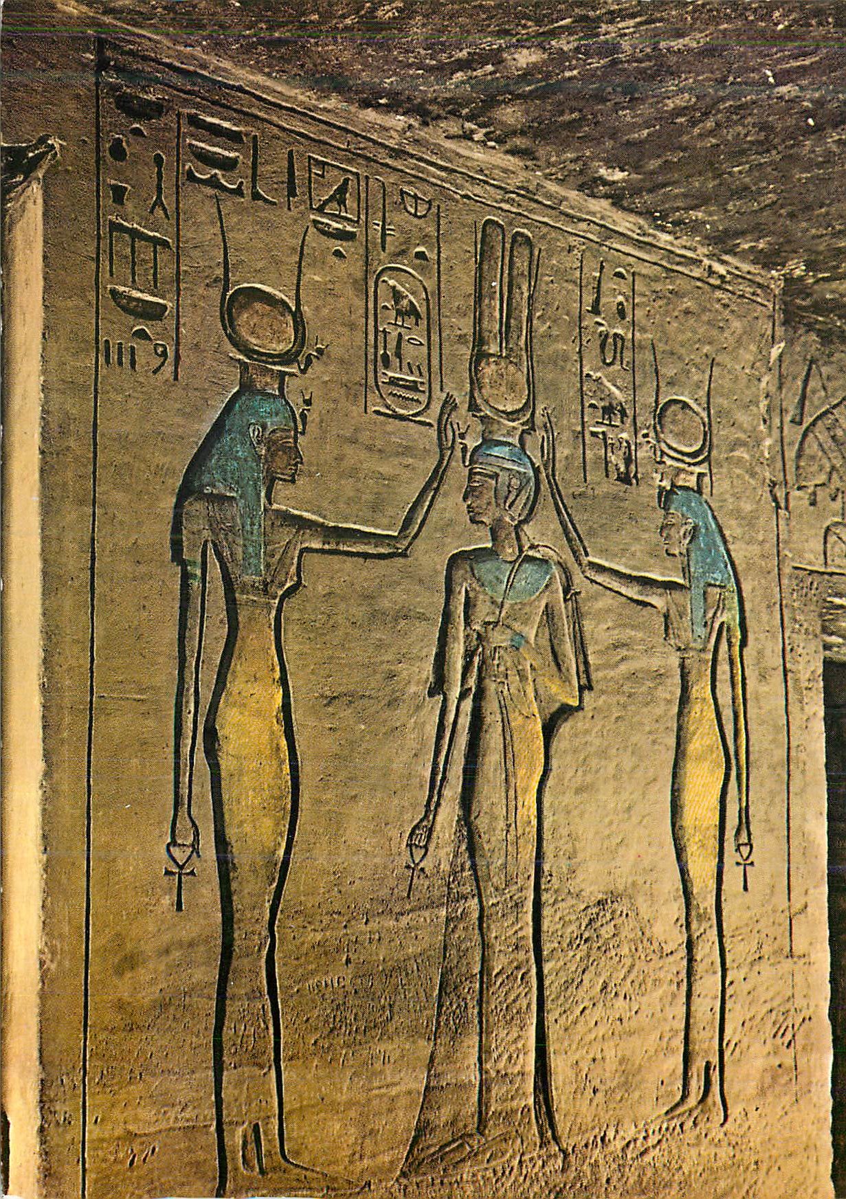 Abu Simbel — Petit Temple : Couronnement de la Reine Néfertari — AL-AHRAM