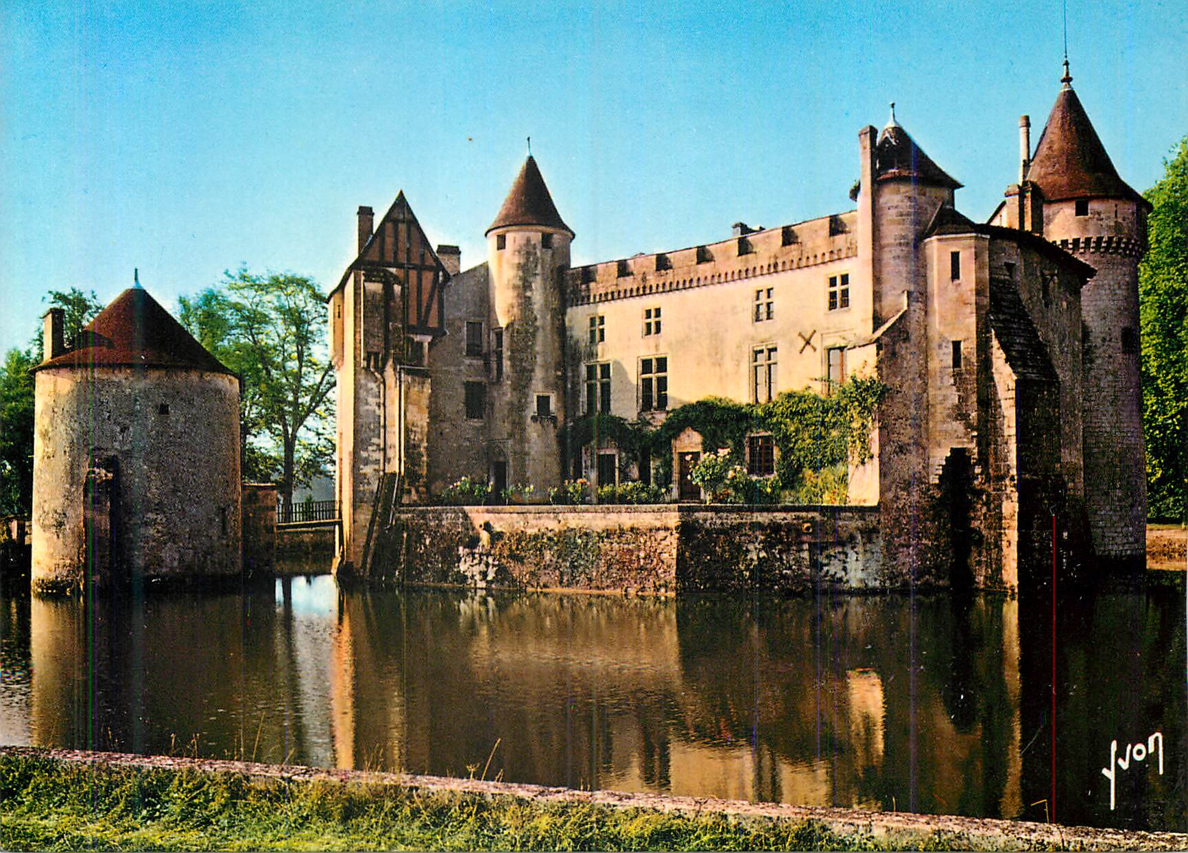 CPM Chateau de Labrede (Gironde) aux Environs de Bordeaux  Couleurs et Lumiere de France