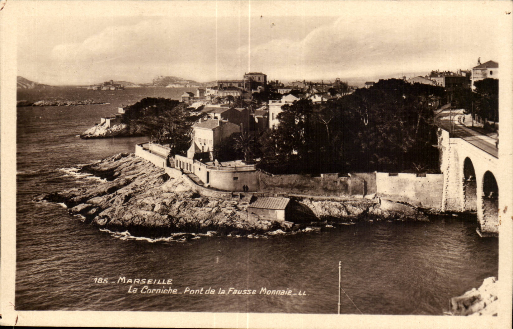 Marseille CPA La corniche Pont de la fausse monnaie