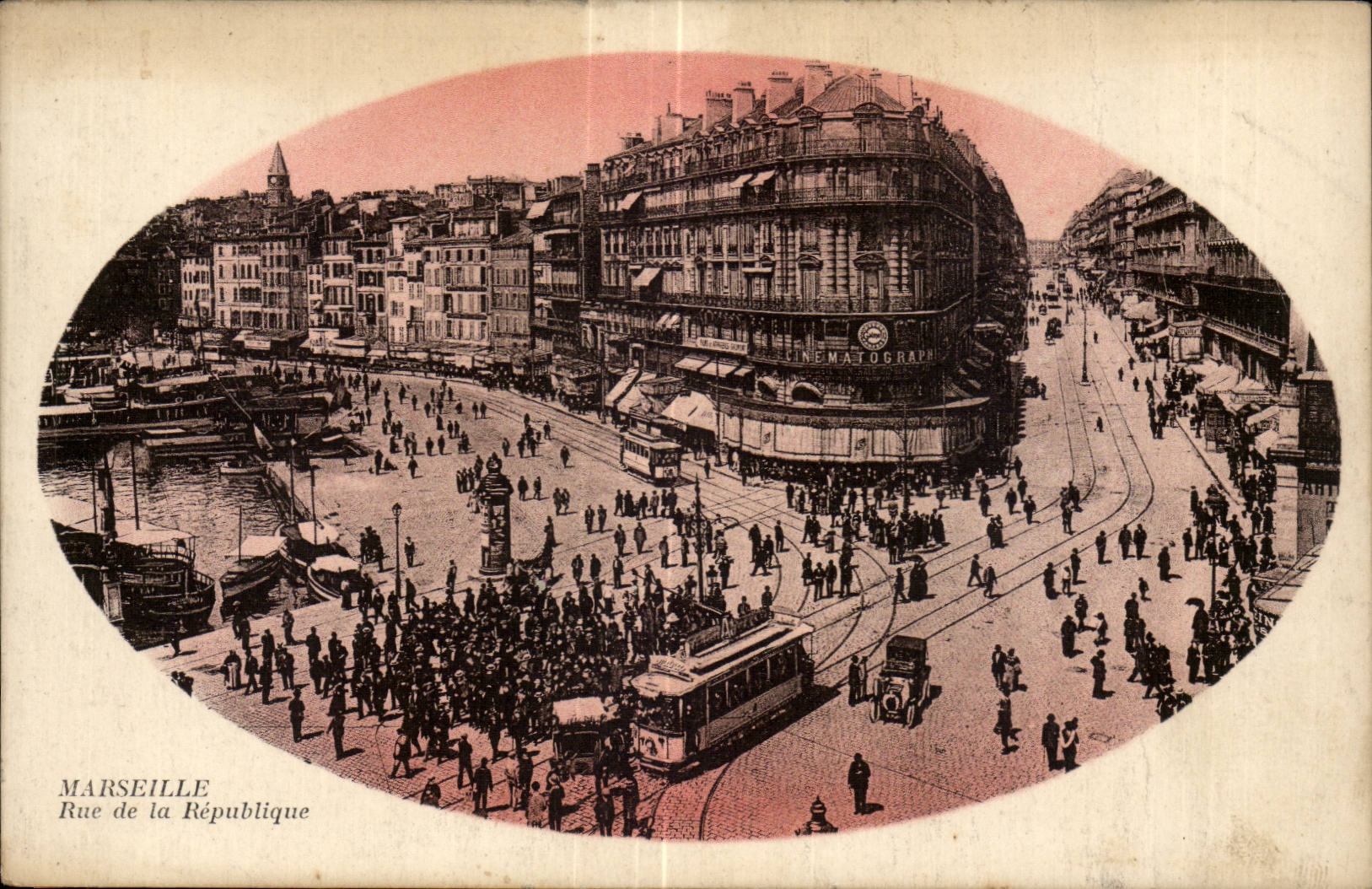 Marsella — Rue de la République — vista panorámica con cine y tranvía