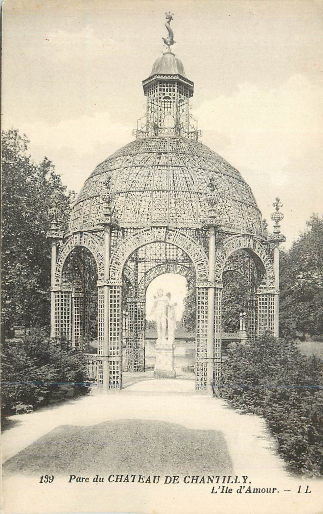 CPA Parc du Chateau de Chantilly l'Ile d'Amour