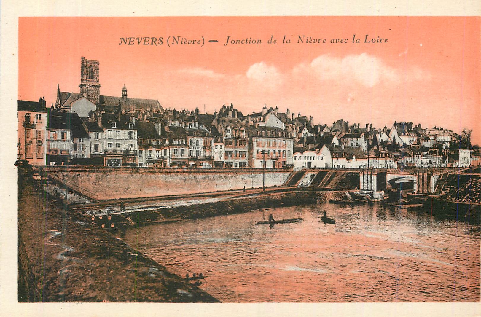 CPA Nevers (Nievre) Jonction de la Nievre avec la Loire