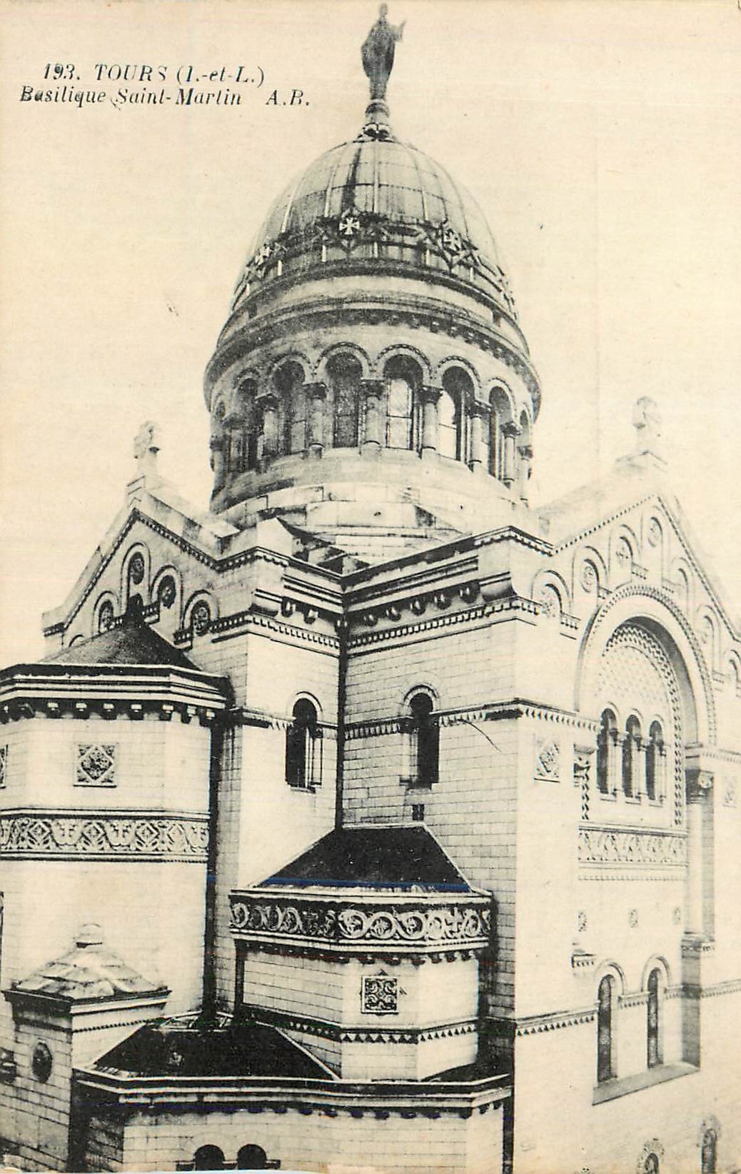 CPA Tours (I et L) Basilique Saint Martin