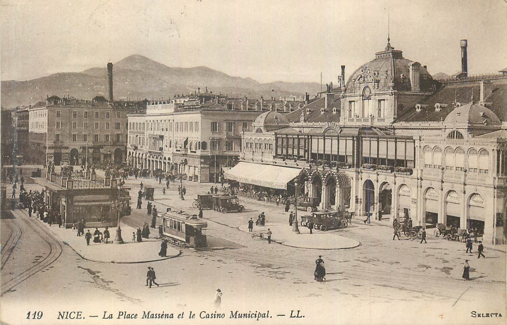 CPA Nice la Place Massena et le Casino Municipal Tramway