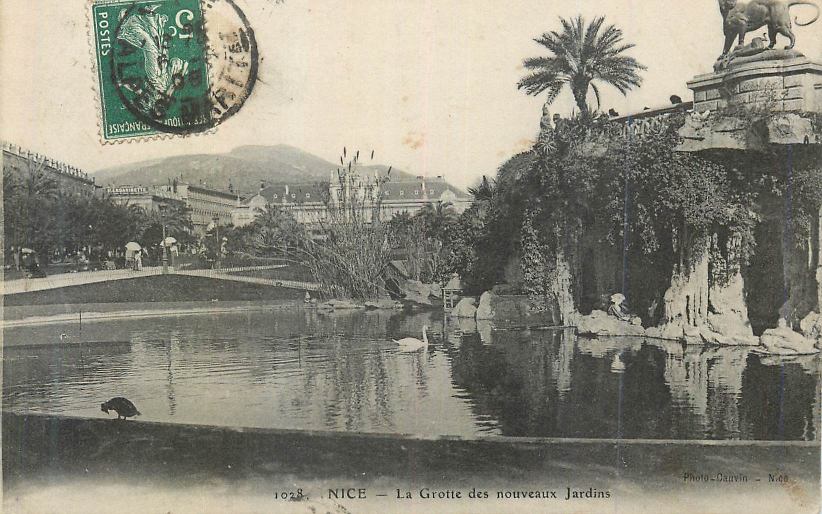 CPA Nice la Grotte des Nouveaux Jardins