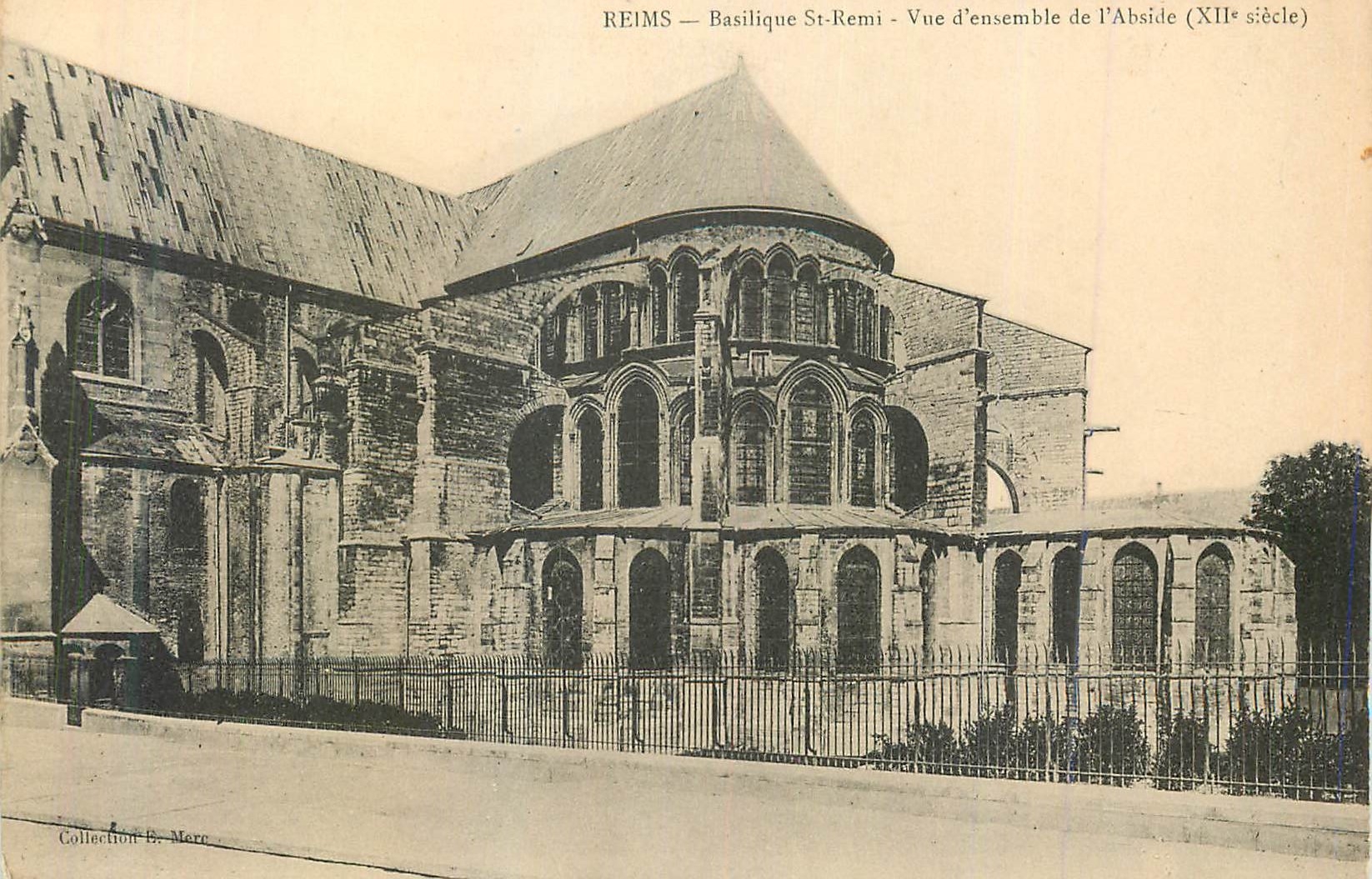 CPA Reims Basilique St Remi Vue d'Ensemble de l'Abside (XIIe Siecle)
