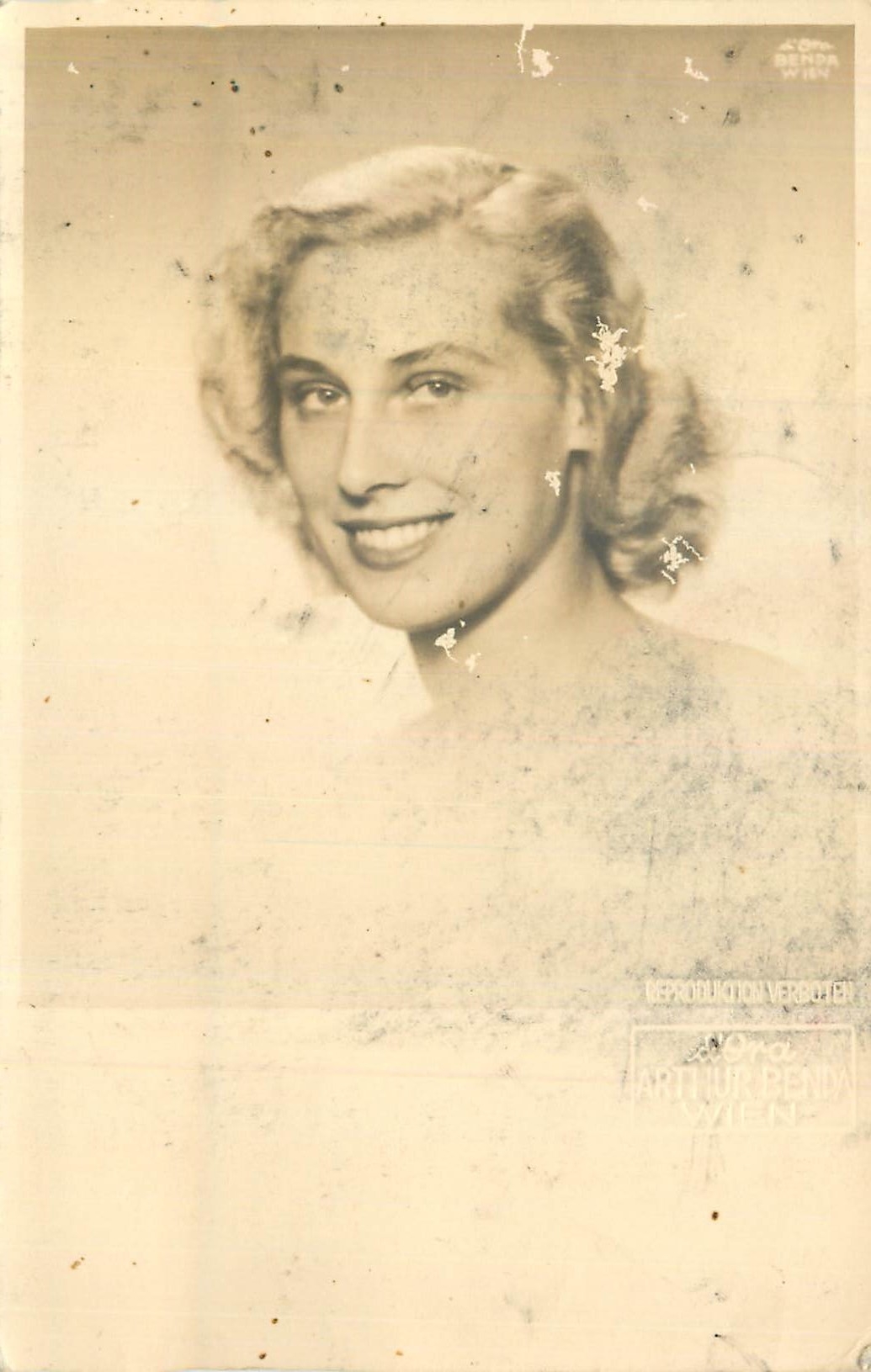 CARTE PHOTO Femme Wien Autriche Vienne