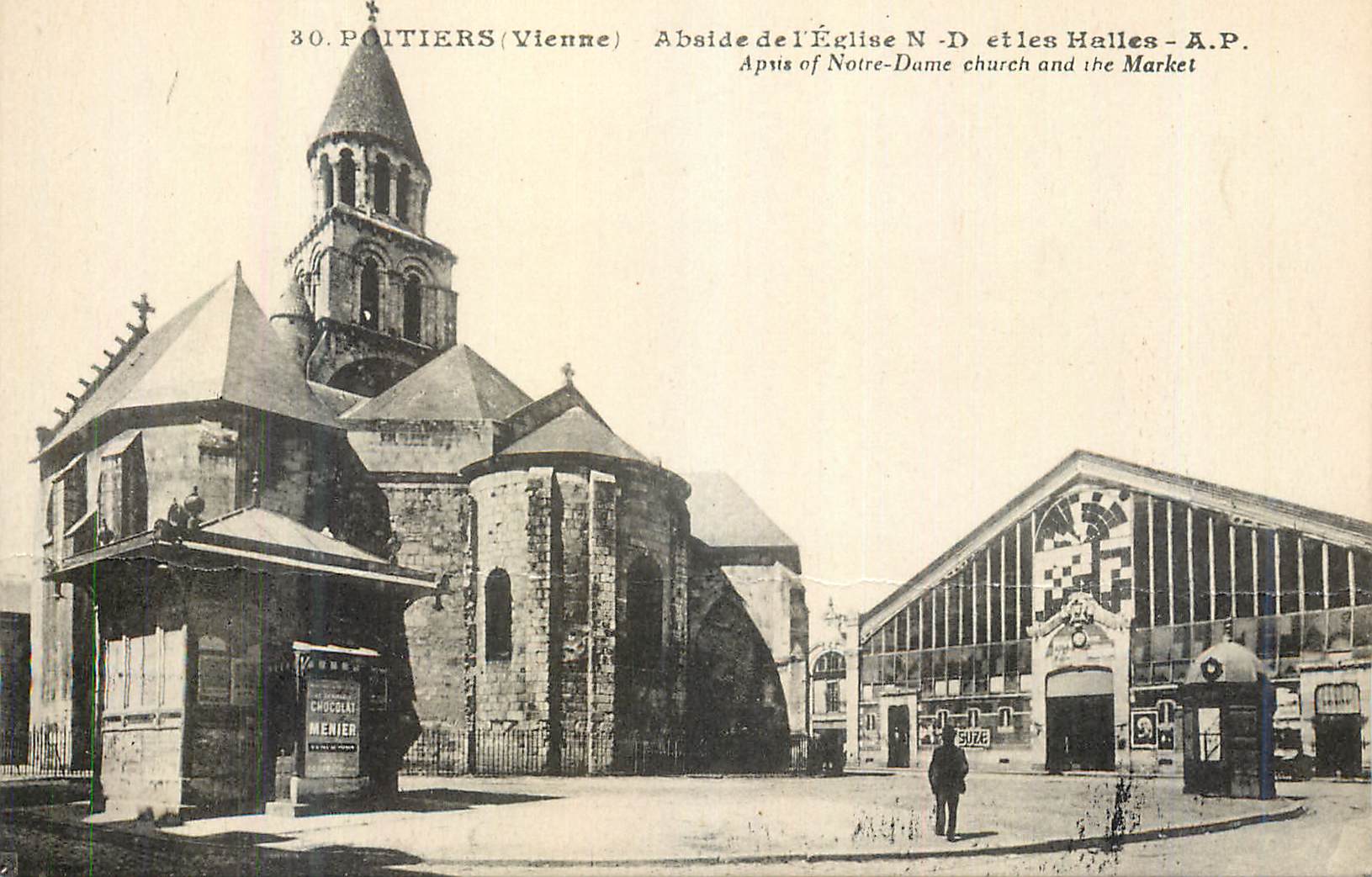 Poitiers (Vienne) — Abside de l'Église N.-D. et les Halles — A.P.