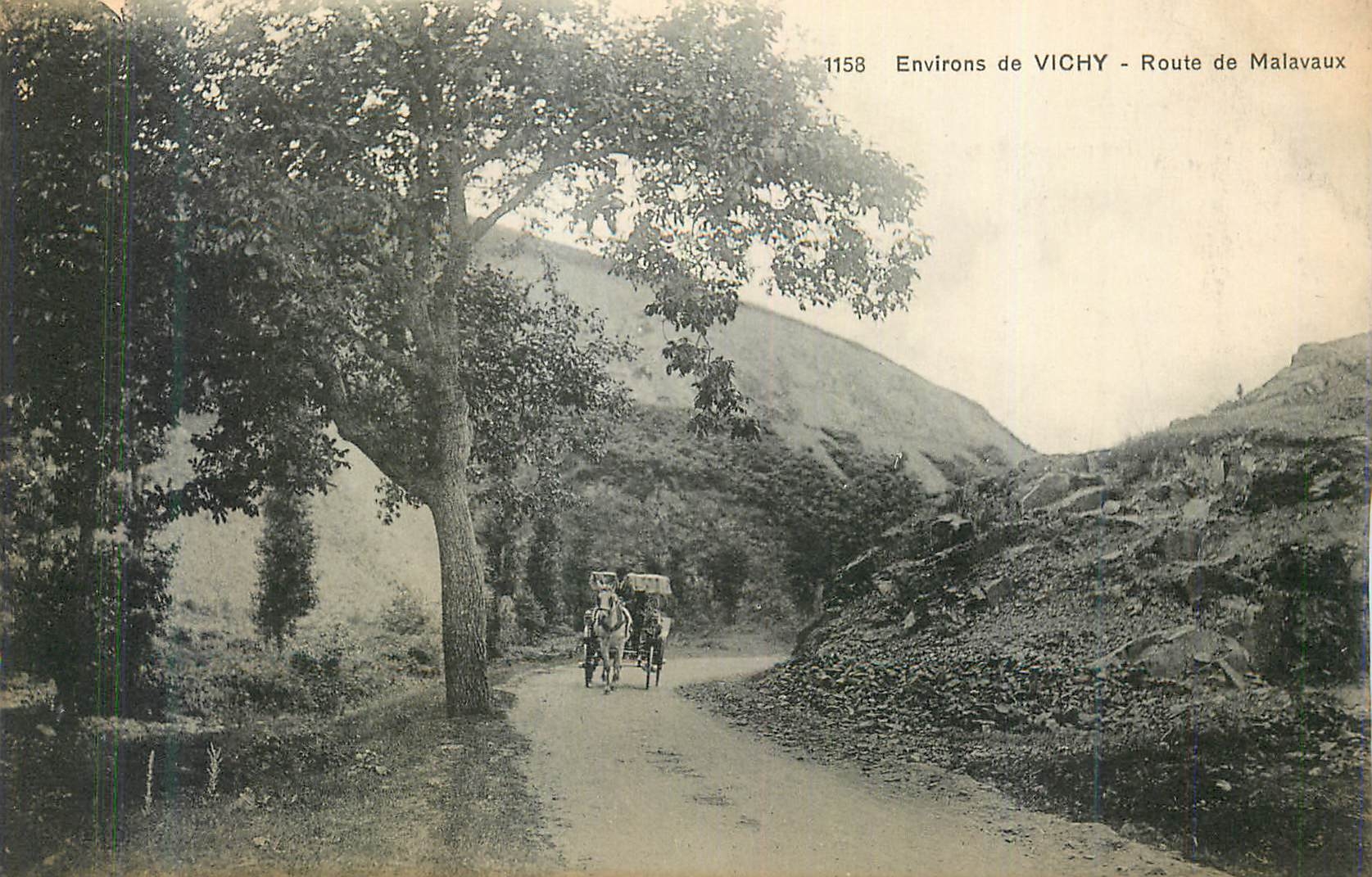 CPA Environs de Vichy Route de Malavaux