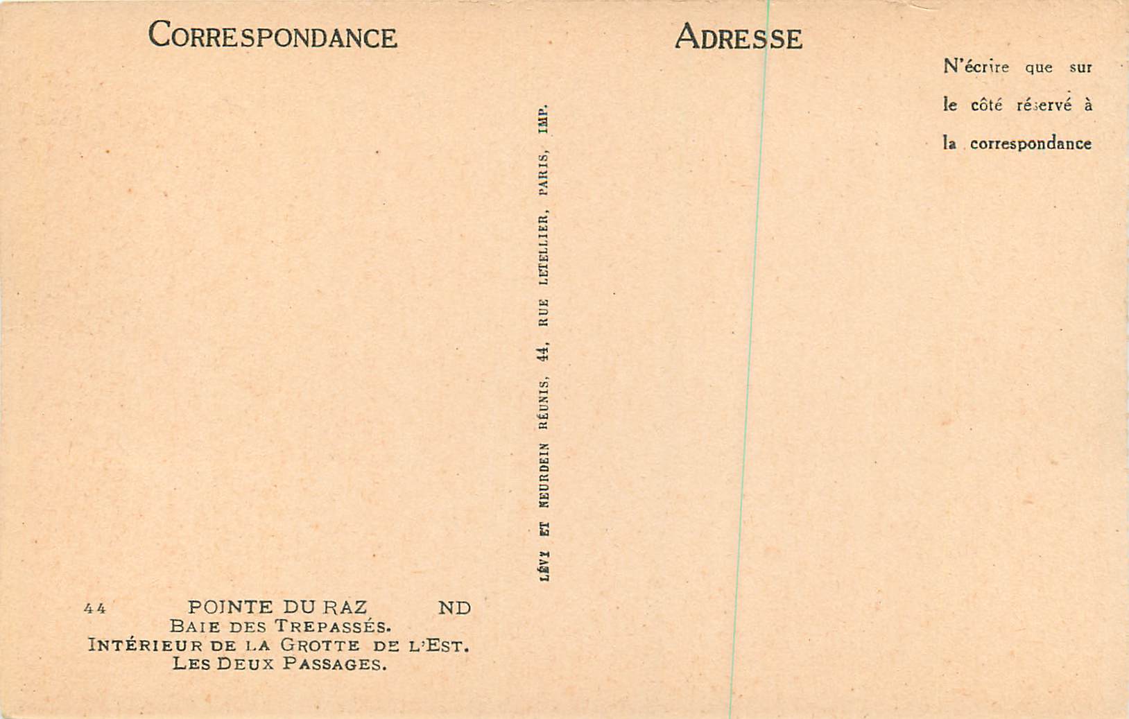 CPA Pointe du Raz Baie des Trepasses Interieur de la Grotte de l'Est Les deux Passages — Rückseite