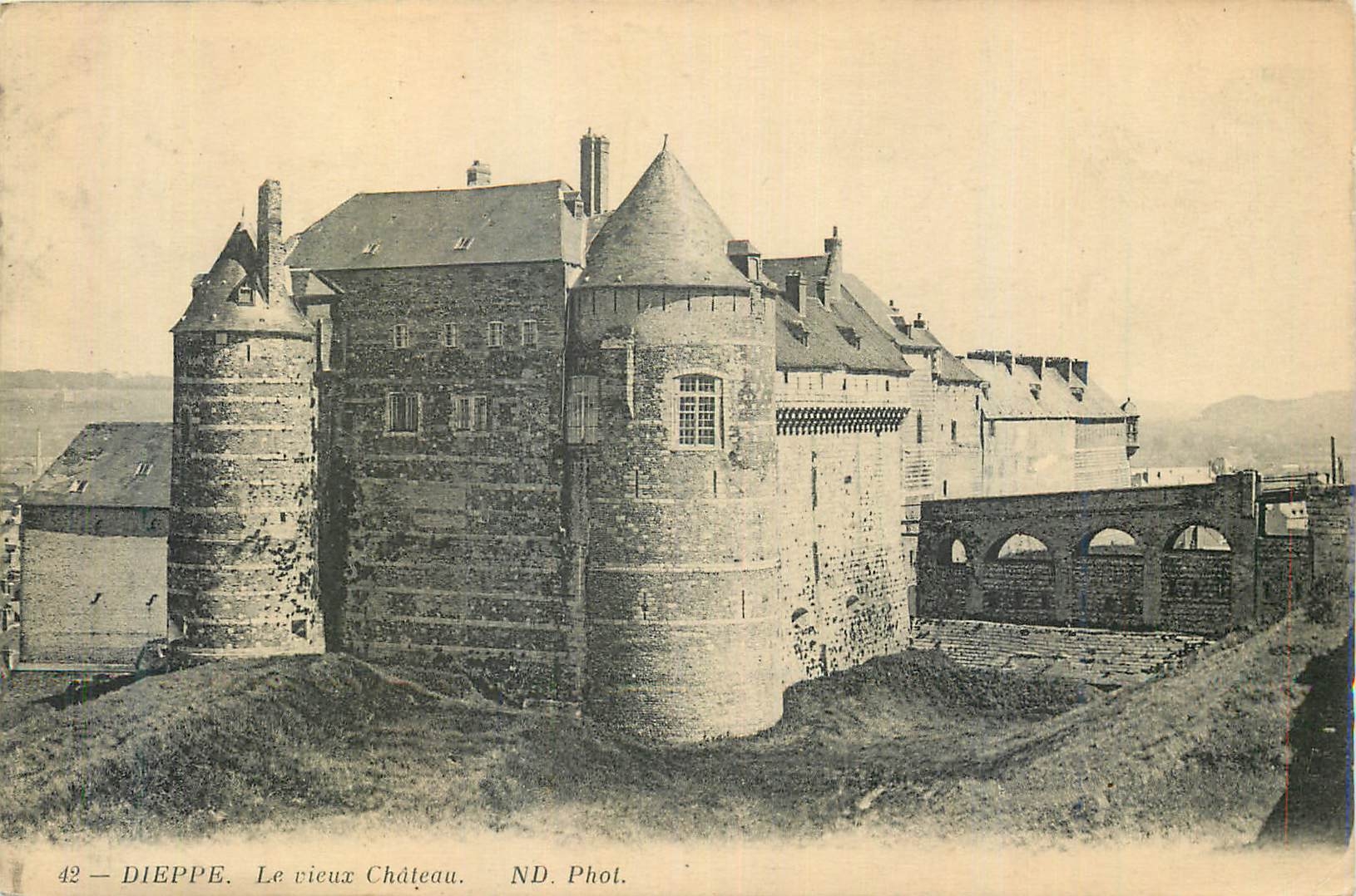 CPA Dieppe le Vieux Chateau