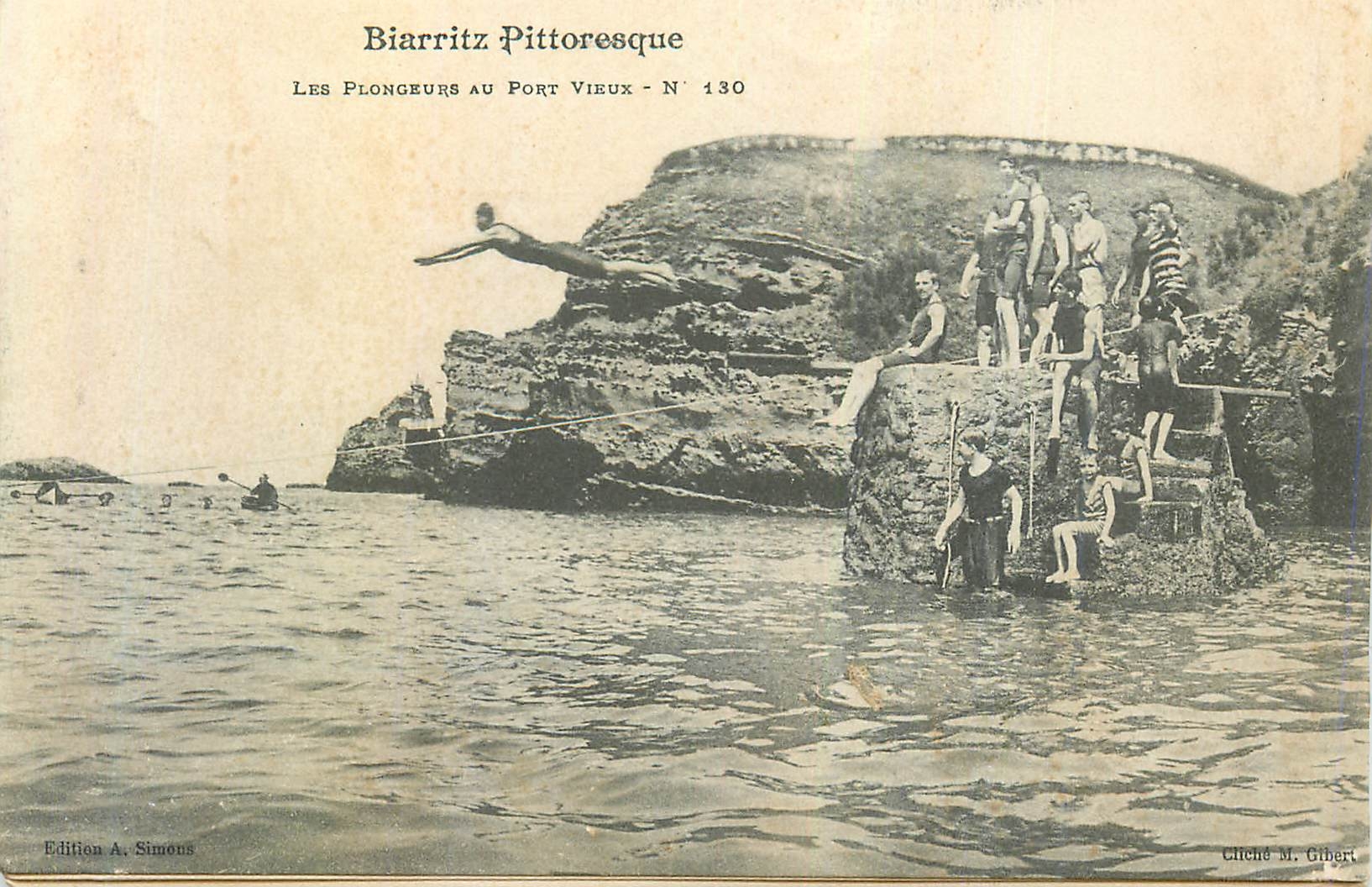 CPA Biarritz Pittoresque Les Plangeurs au Port Vieux