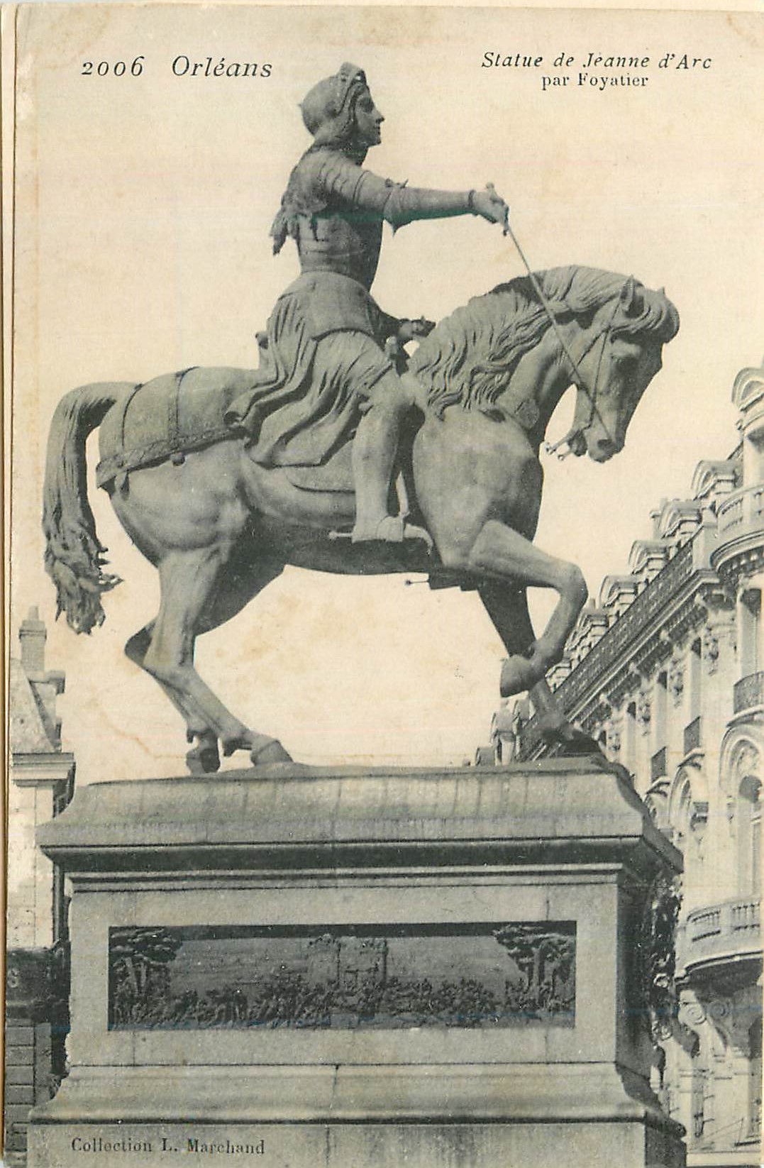 CPA Orleans Statue de Jeanne d'Arc par Foyatier