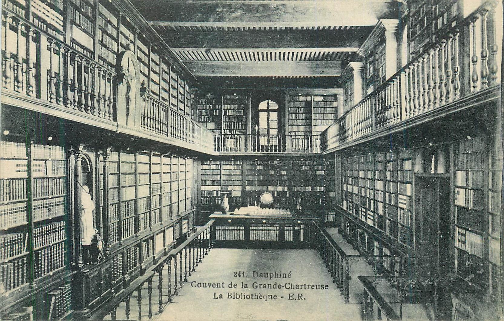 CPA Dauphine Couvent de la Grande Chartreuse la Bibliotheque