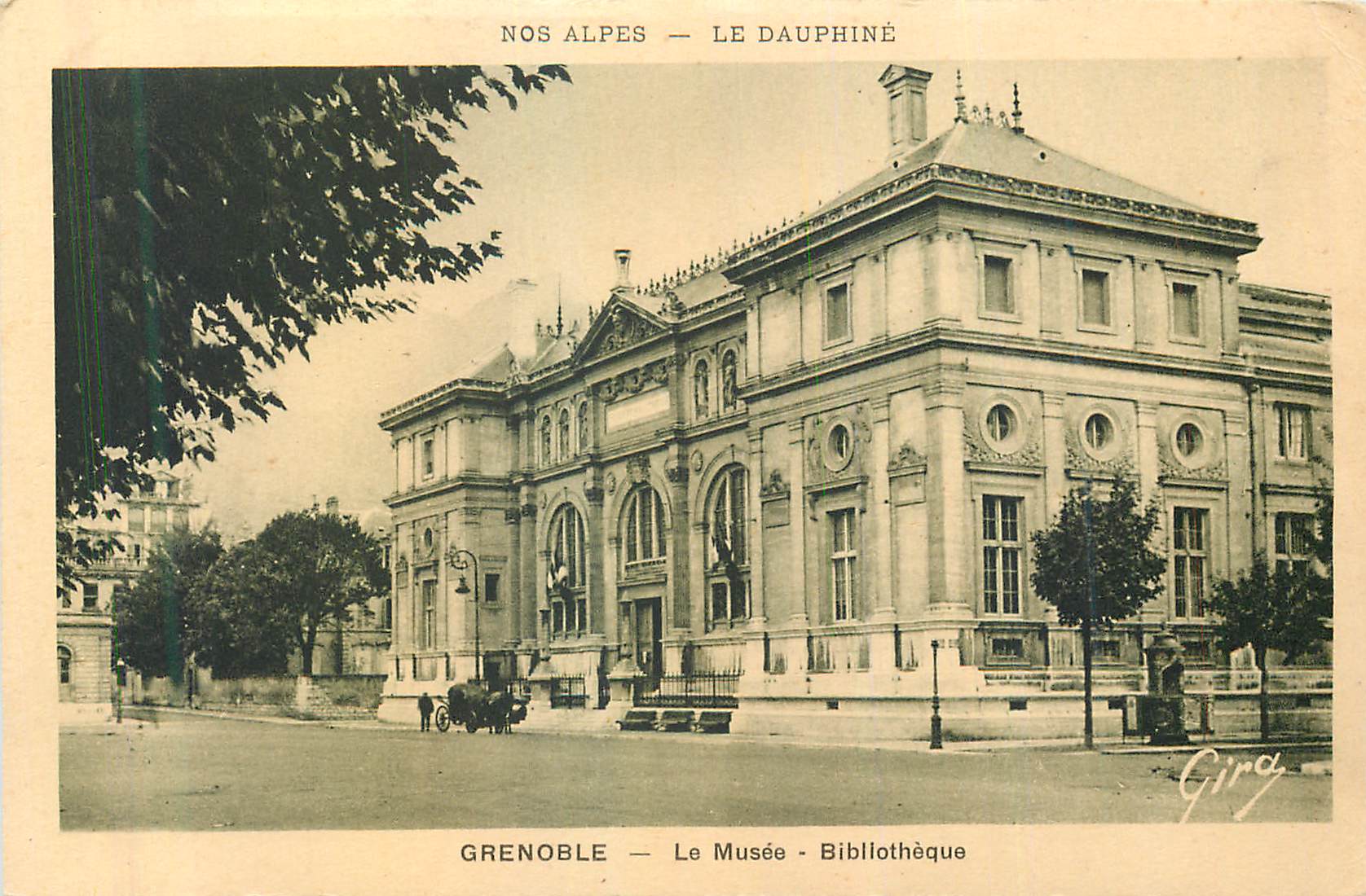CPA le Dauphine Grenoble le Musee Bibliotheque Nos Alpes