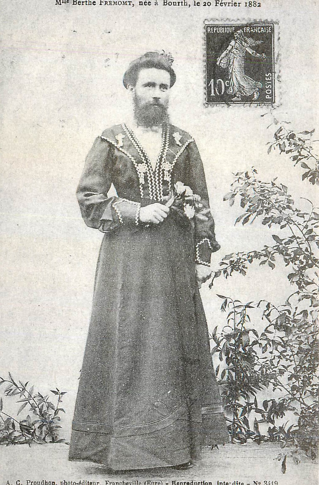 REPRO Femme a la Barbe Inconnue