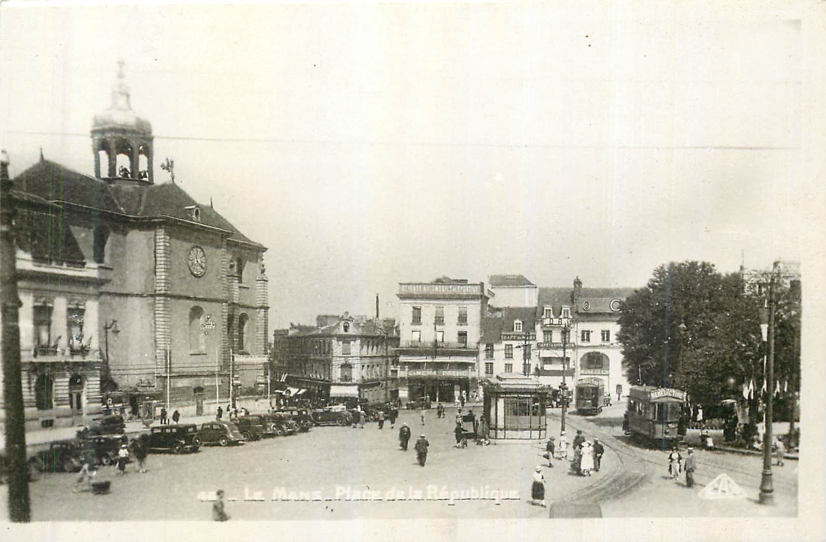 CPM LE Mans Place de la Republique