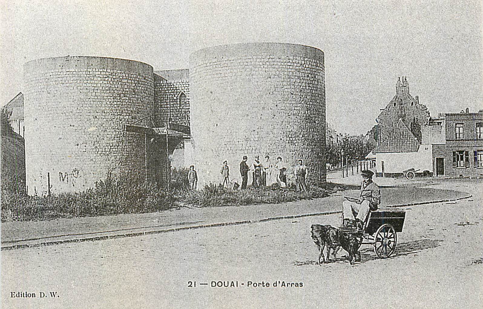 REPRO Douai Porte d'Arras Voiture a chiens