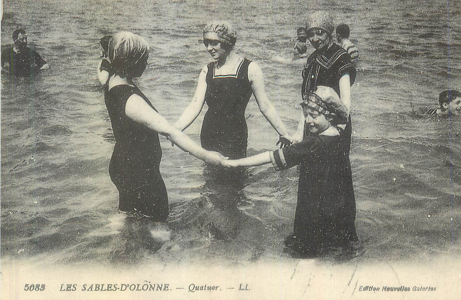 Les Sables-d'Olonne — Bains de mer — Édition Neuvelles Galeries n°5083