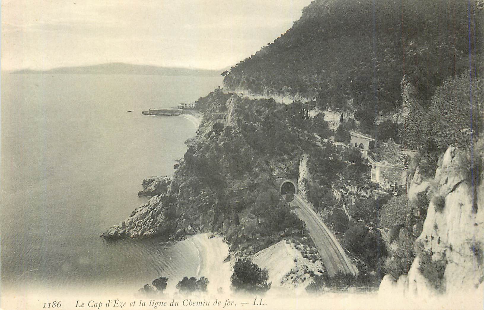 CPA Le Cap d'Eze et la Ligne du Chemin de Fer