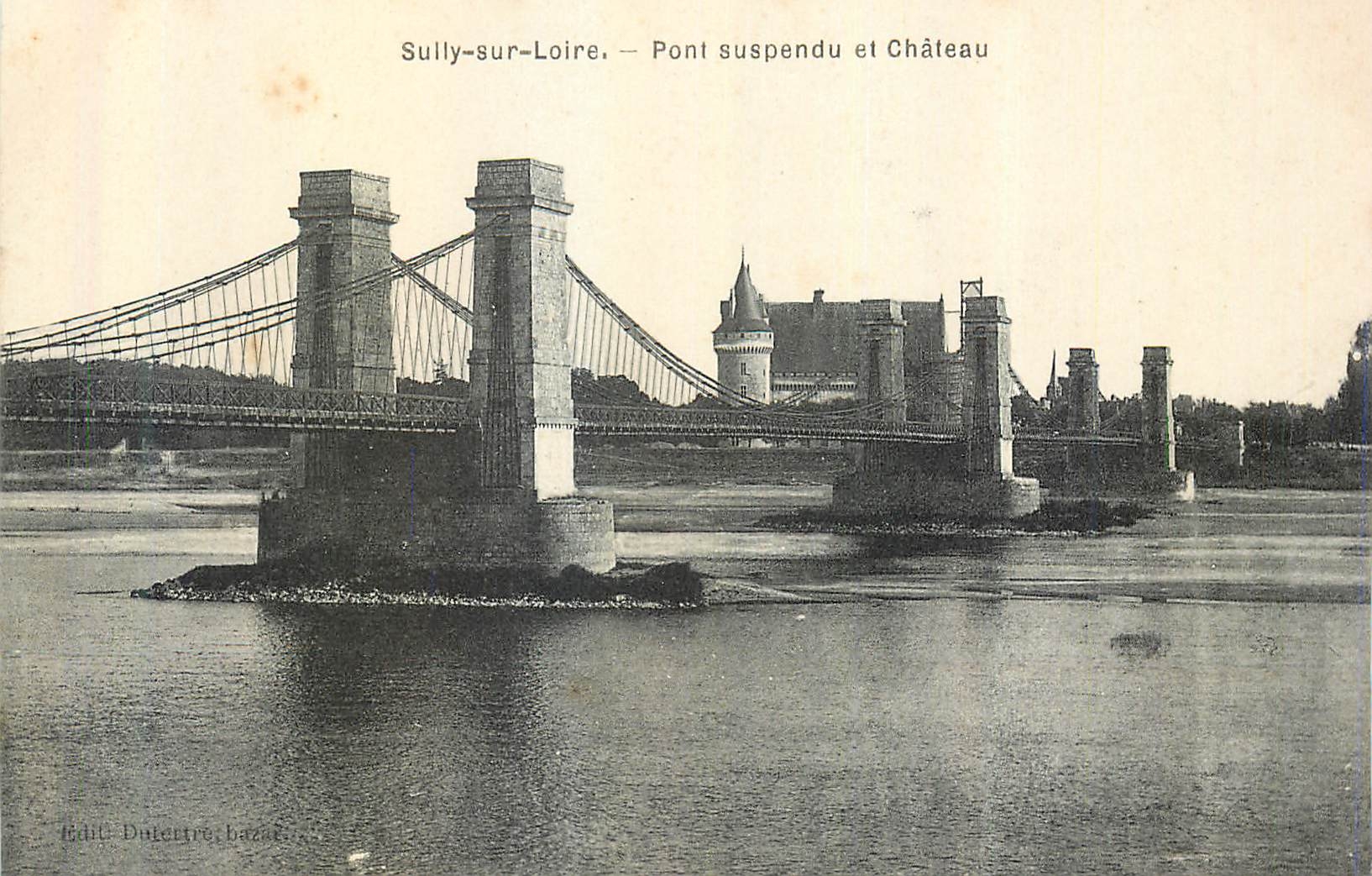 CPA Sully sur Loire Pont Suspendu et Chateau