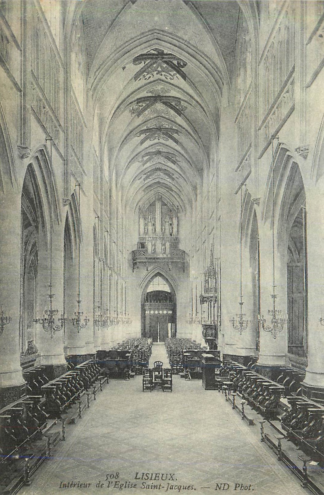 CPA Lisieux Interieur de l'Eglise Saint Jacques