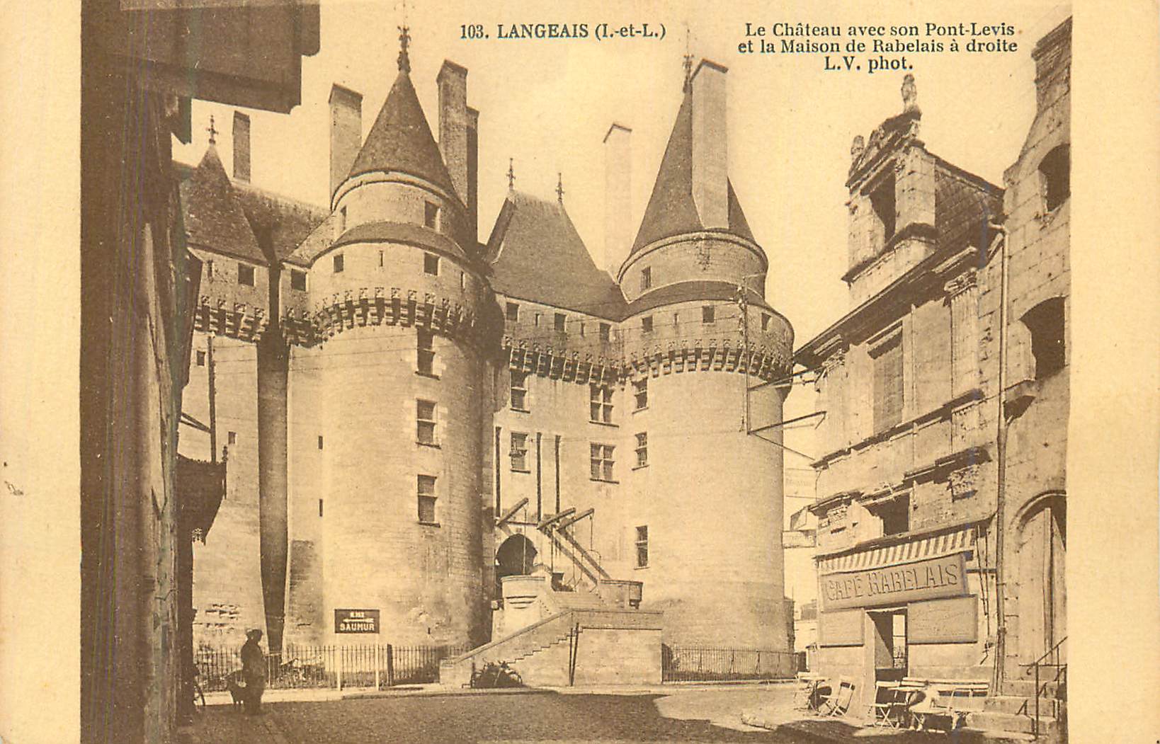 CPA Langeais (I et L) Le Chateau avec son Pont Levis