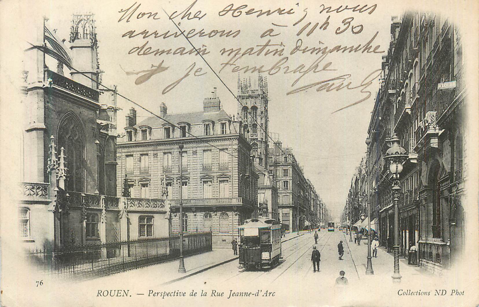 CPA Rouen Perspective de la Rue Jeanne d'Arc Tramway